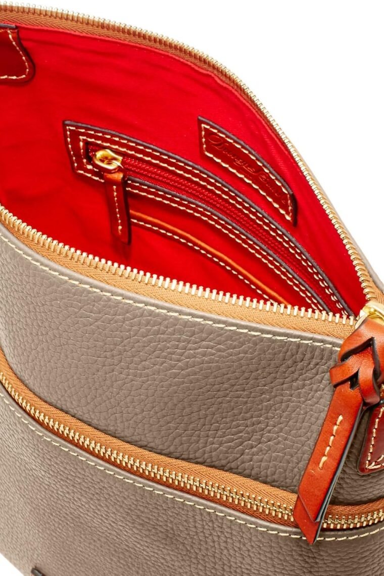 Dooney & Bourke Women's Crossbody in Pebble Grain Leather, Large Handbag with Adjustable Shoulder Strap - Image 4
