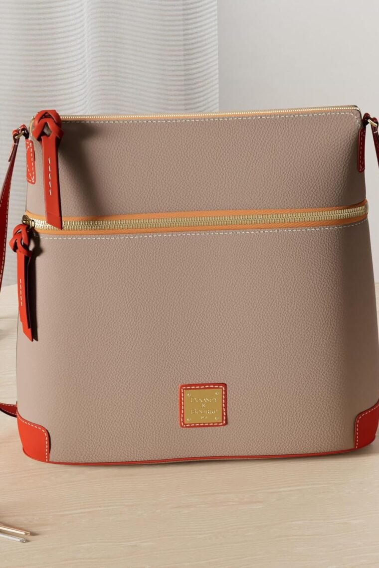 Dooney & Bourke Women's Crossbody in Pebble Grain Leather, Large Handbag with Adjustable Shoulder Strap - Image 2