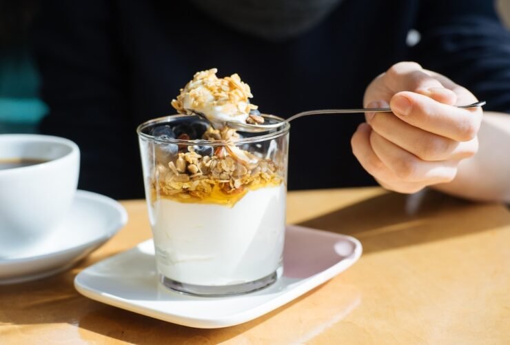 How Yogurt With Honey Boosts Beneficial Probiotics