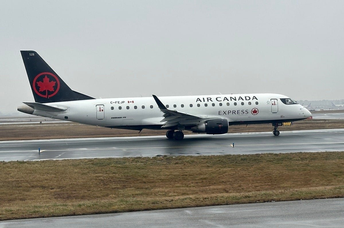 Air Canada cancels return tickets after mistakenly believing passengers didn't board -