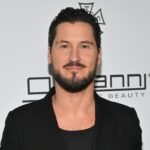 'Dancing With the Stars' pro Val Chmerkovskiy shares kidney stone photo