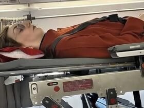 She’s the World's Tallest Woman—It Took Buying 6 Airline Seats Just to Get Onboard [Roundup]