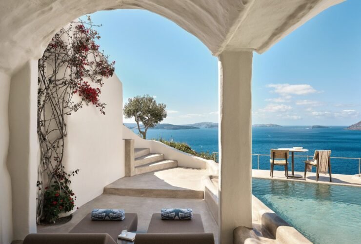 What to Expect When a Travel Writer Is Expecting
