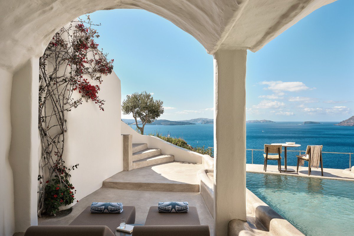 What to Expect When a Travel Writer Is Expecting