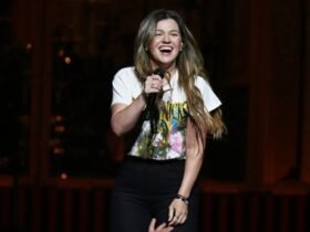 Where to Watch 'Songs & Stories With Kelly Clarkson'