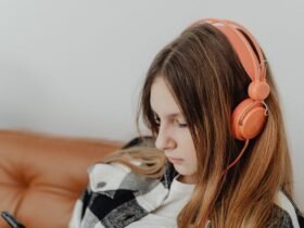 Unpacking the Trauma of Eldest Daughter Syndrome — Talkspace