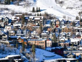 12 Cozy Girls Trips in the U.S. to Take This Winter