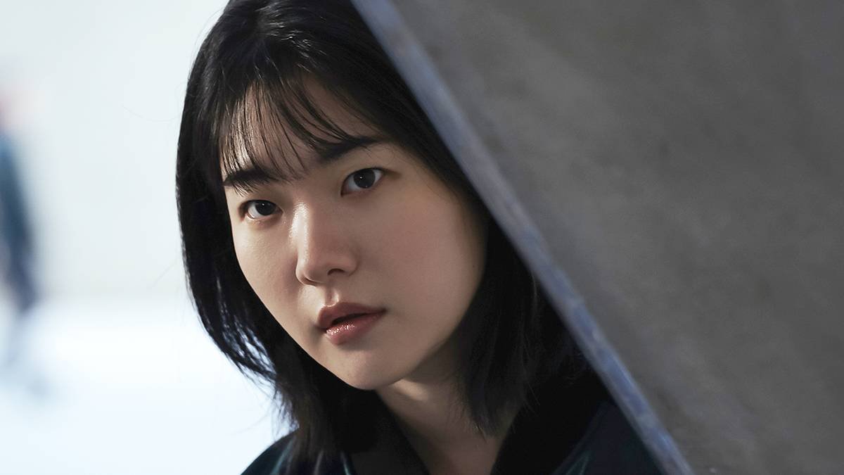 This Dark, Easy-To-Binge Korean Thriller Just Outsmarted 'All’s Fair' — and It Needs To Be Your Next Watch
